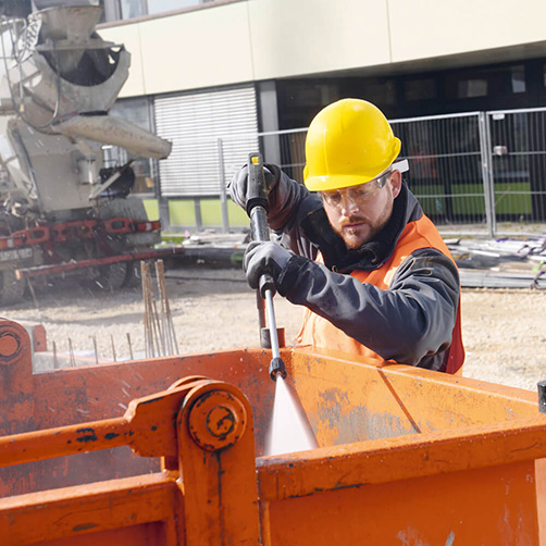 Lavadora de Alta Pressão com Água Quente HDS 12/15-4 (220V): Alta performance de limpeza
