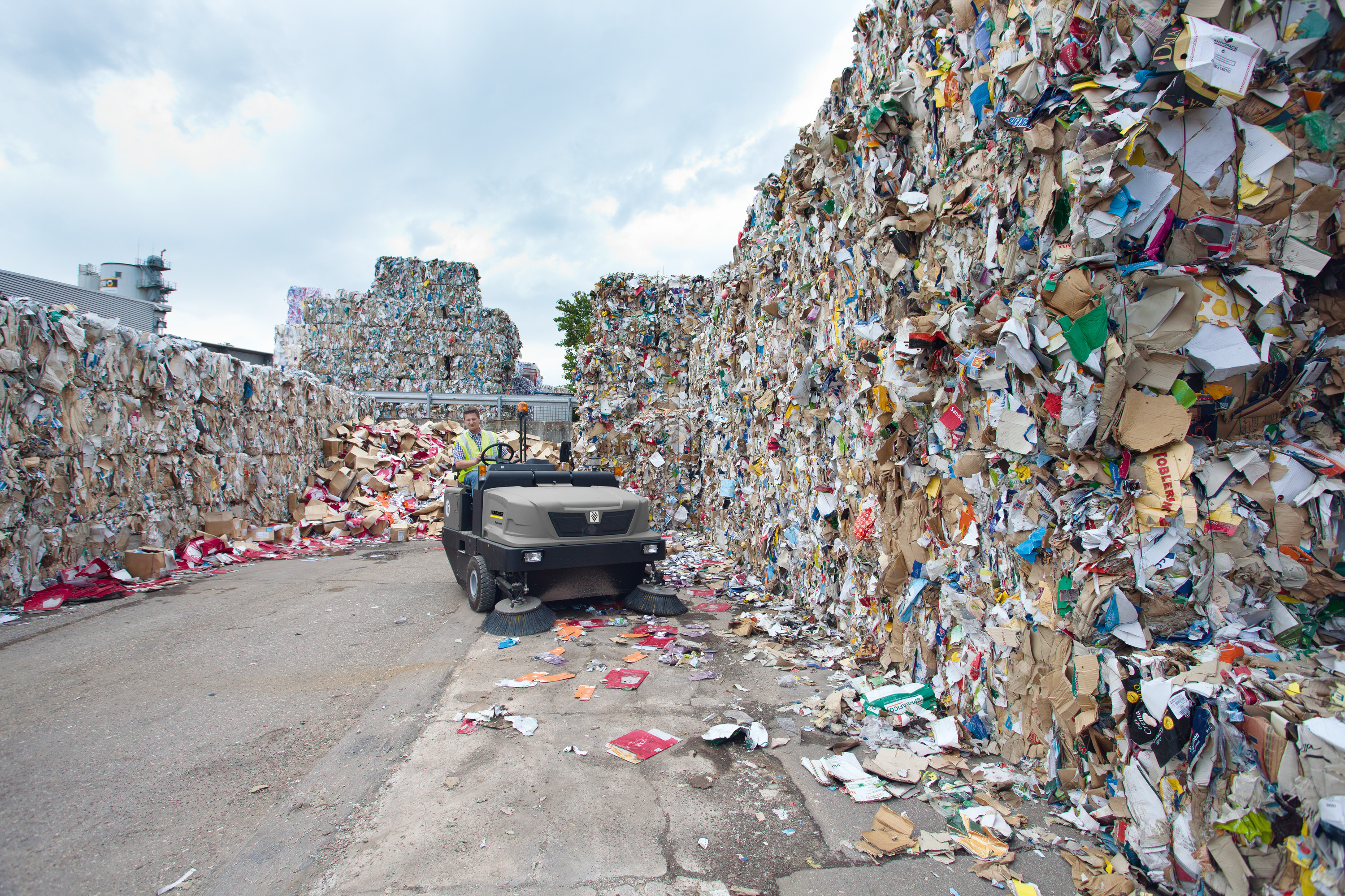 Kärcher Varredeira com Aspiração KM 170/600 R Diesel