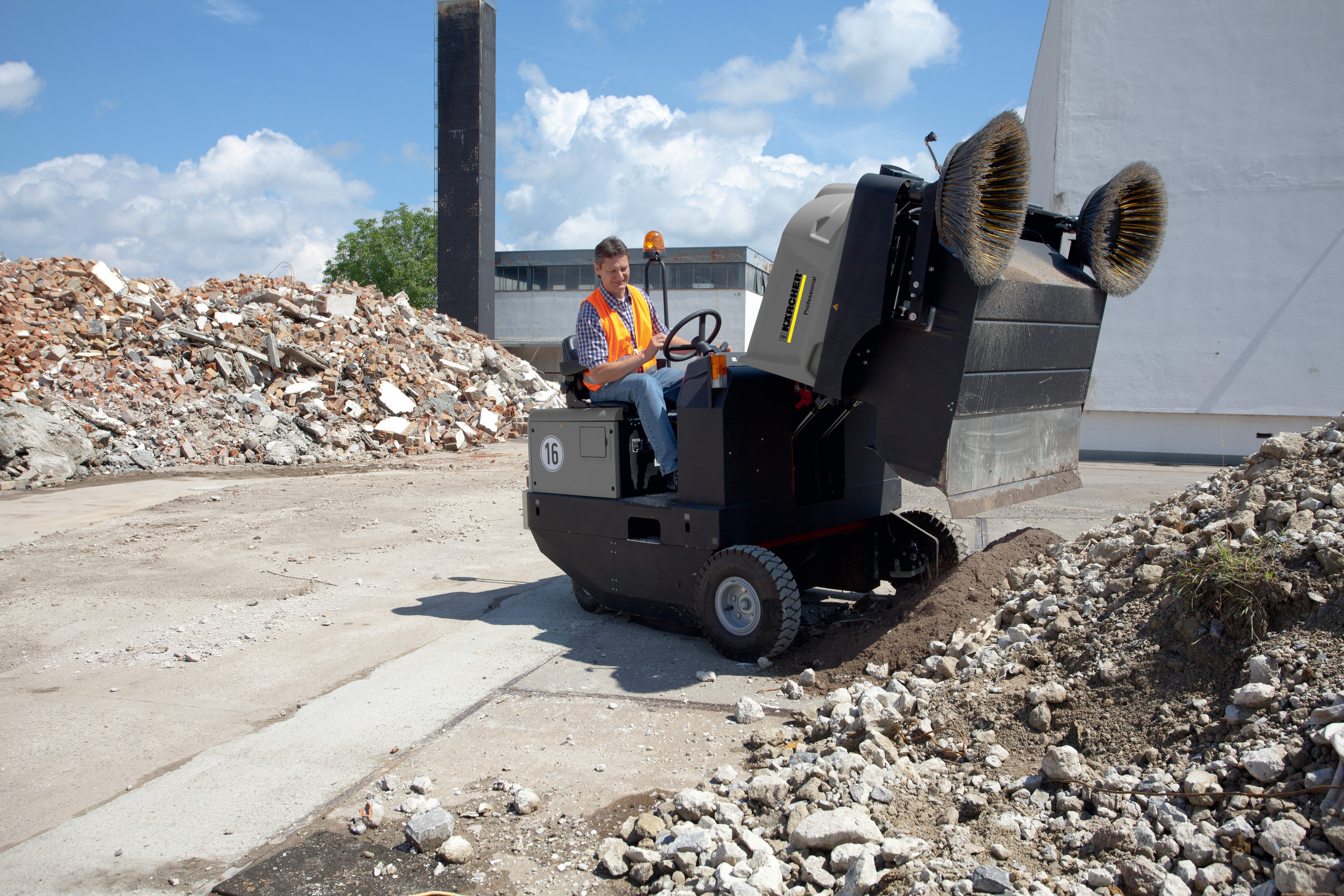 Kärcher Varredeira com Aspiração KM 170/600 R Diesel